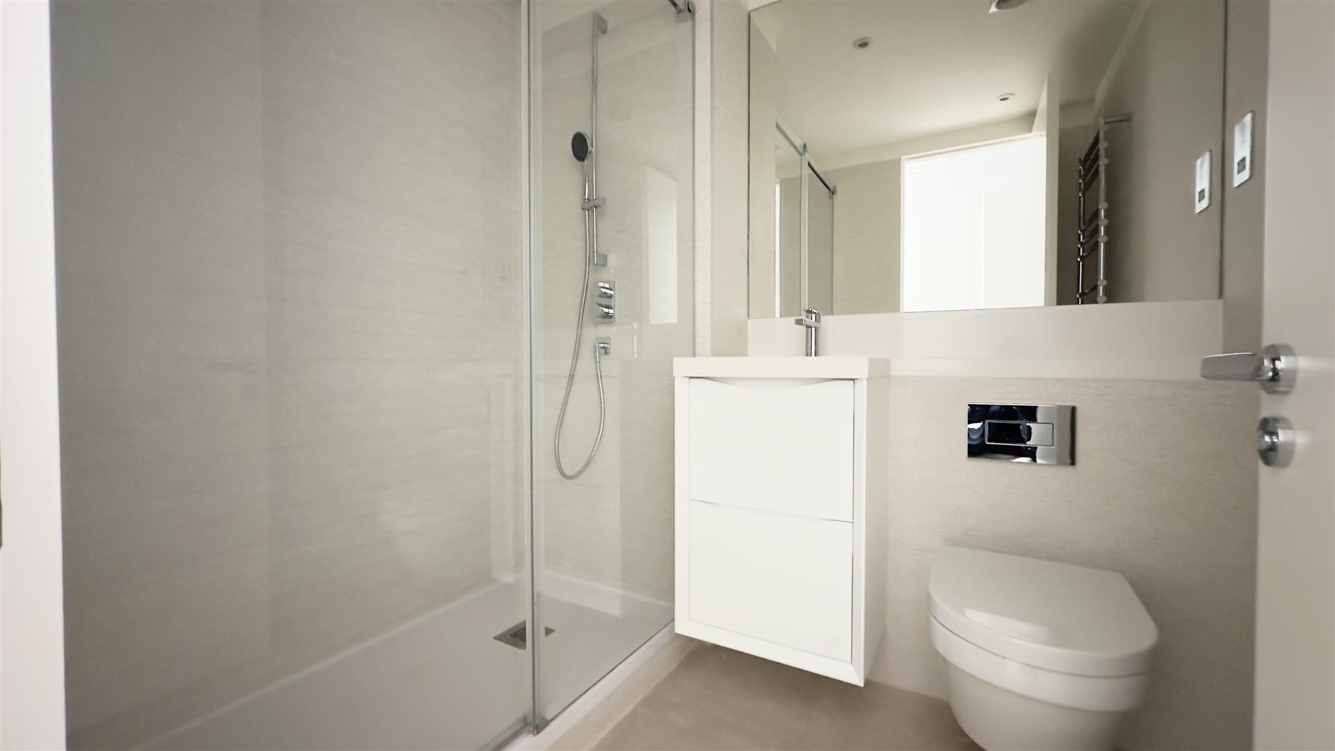 Image of Apartment - 4 Bedrooms - 4 Bathrooms for Rental in EuroCity-Gibraltar, Image 6